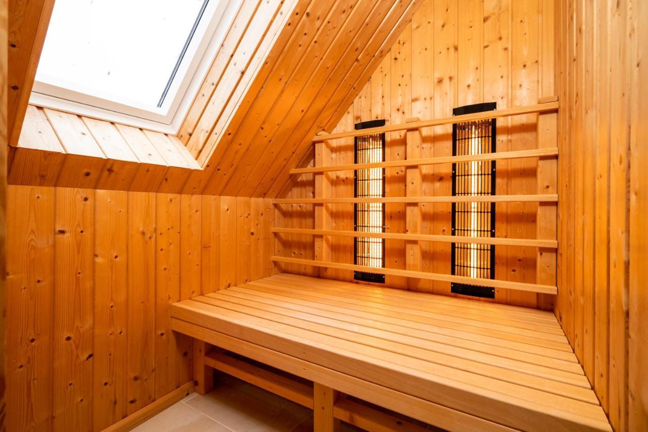 Ferienwohnung 1 Im Landhaus Am Wildpark Boek ภายนอก รูปภาพ